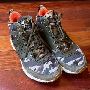 New Balance 710 Hiking Shoes